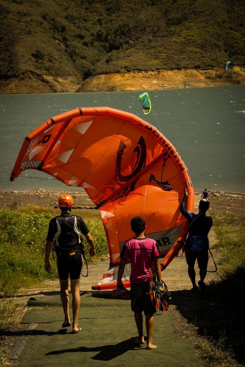 Hostal Casa Del Viento Kitesurf & Adventure Apartment Calima Exterior foto